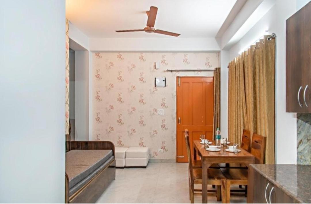 Mountain Mist Inn I Serviced Apt I Open Air Lawn & Rooftop I Bonfire I By Exotic Stays كاساولى المظهر الخارجي الصورة